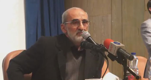 Photo of همایش 1811 روز مطالبه، یادمان خروش انقلابی علیه فتنه‌گران / فیلم افشاگری‌های حسین شریعتمداری / دانشکده حقوق و علوم سیاسی دانشگاه تهران / 24 آذر 93 / لینک مستقیم دانلود