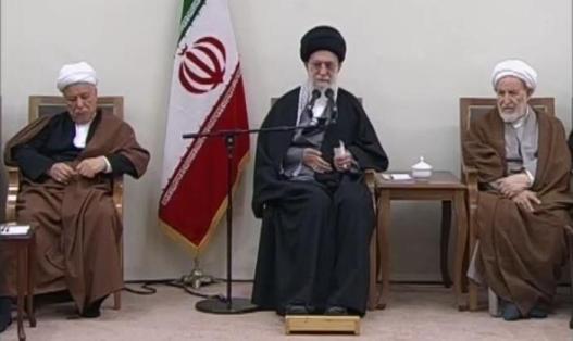 Photo of فیلم کامل سخنرانی امام خامنه ای در جمع اعضای مجلس خبرگان رهبری / 21 اسفند 93 / پس از انتخاب آیت الله یزدی به ریاست مجلس خبرگان / لینک مستقیم دانلود