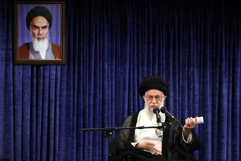 Photo of دیدار مسئولان نظام با رهبر انقلاب / فیلم کامل سخنرانی مقام معظم رهبری / ۲۲ خرداد ۹۶ / لینک مستقیم دانلود
